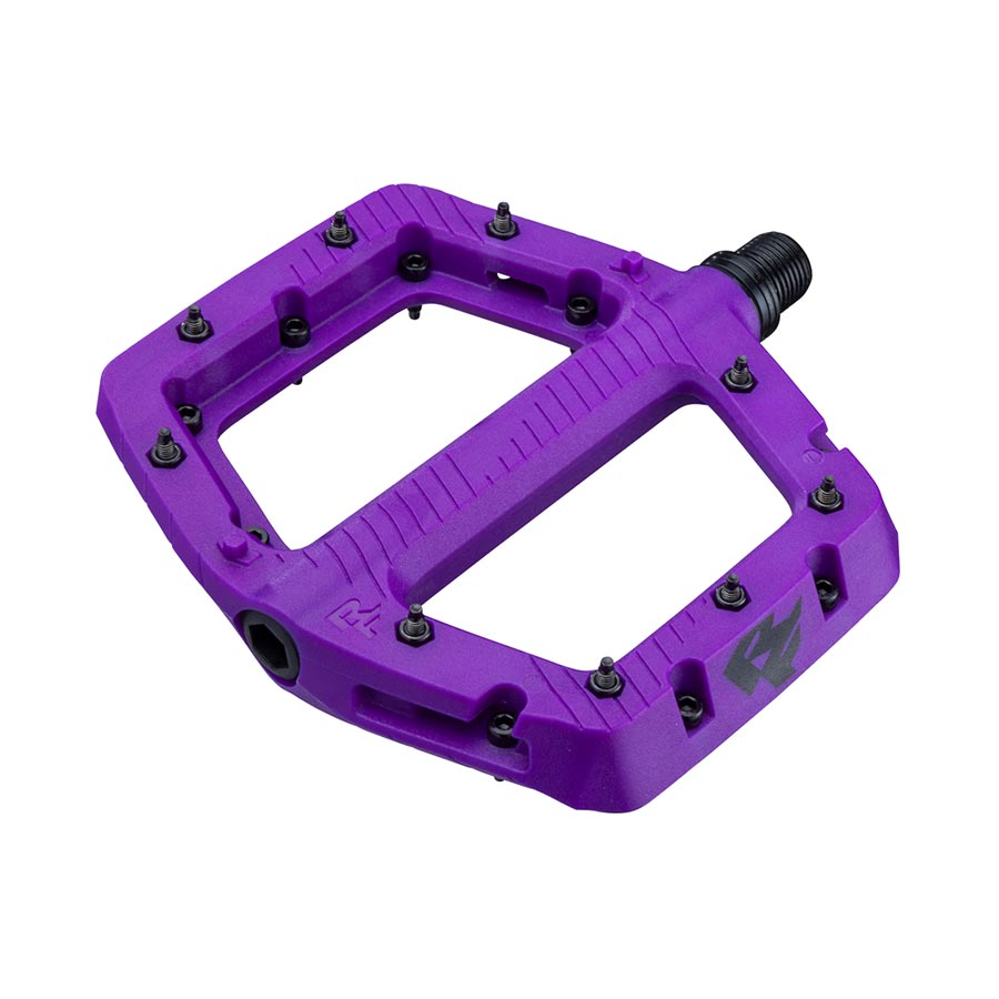 Raceface, Chester Large, Platform Pedals, Body: Nylon, Spindle: Cr-Mo, 9/16'', Black, Pair