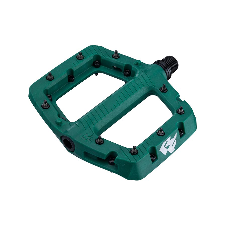 Raceface, Chester Large, Platform Pedals, Body: Nylon, Spindle: Cr-Mo, 9/16'', Black, Pair