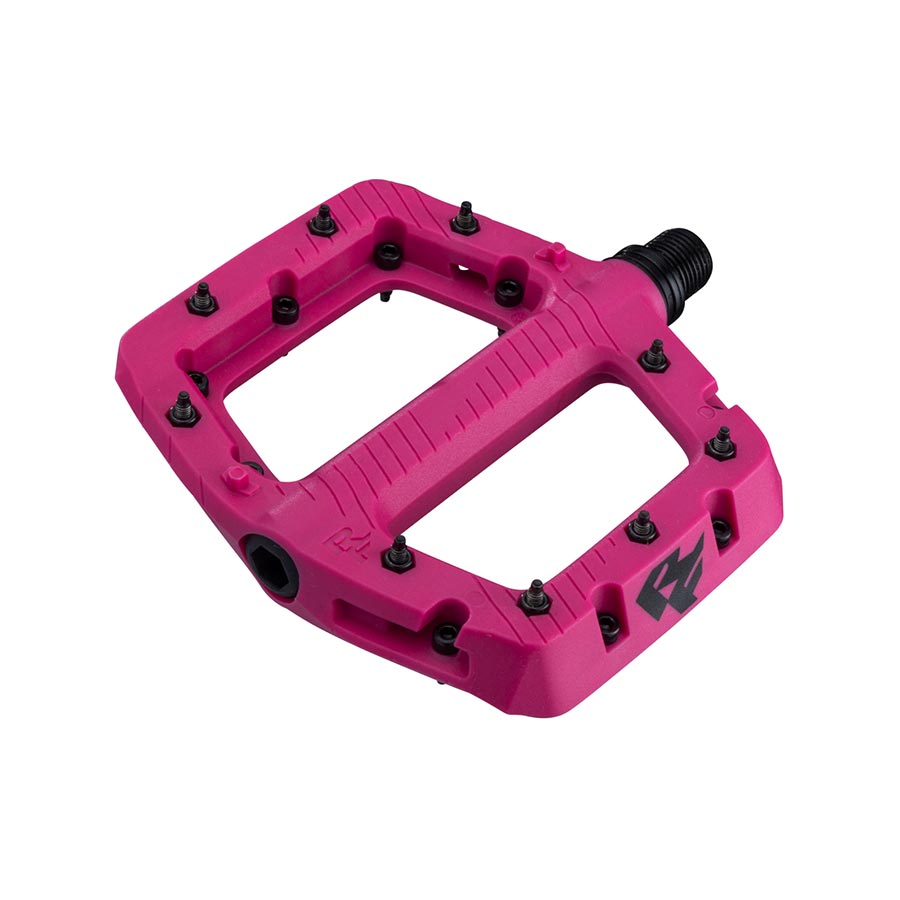 Raceface, Chester Large, Platform Pedals, Body: Nylon, Spindle: Cr-Mo, 9/16'', Black, Pair